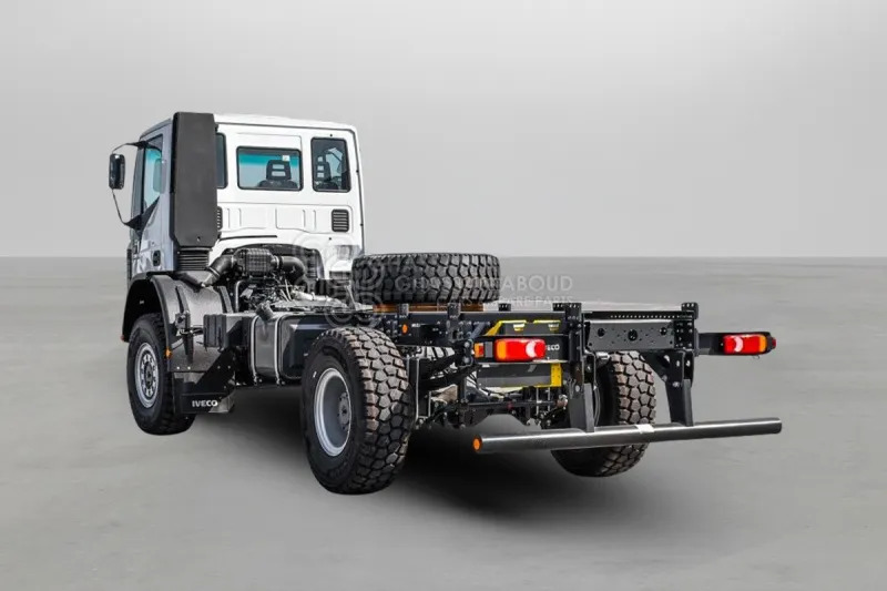 Iveco Euro Cargo ML150 4x4 Chassis - Camión chasis: foto 5 Iveco Euro Cargo ML150 4x4 Chassis - Camión chasis: foto 5