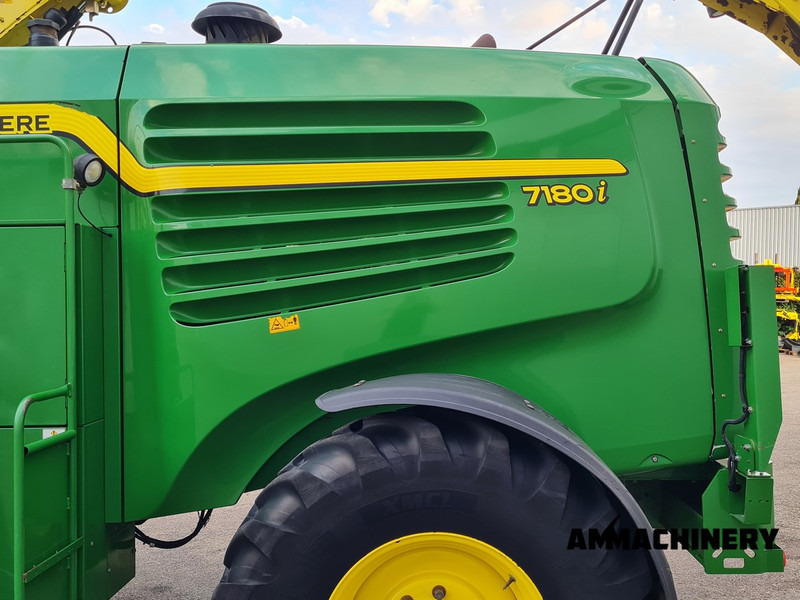 Cosechadora de forraje para transporte de alimentos John Deere 7180 i: foto 18