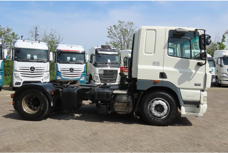 DAF CF 85.410 Manual, Retarder, PTO/Hydraulic, Very clean truck! - Cabeza tractora: foto 4 DAF CF 85.410 Manual, Retarder, PTO/Hydraulic, Very clean truck! - Cabeza tractora: foto 4
