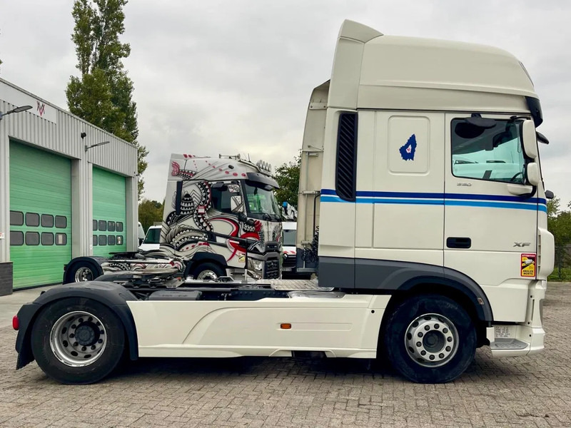 DAF XF 530 550!! PARKING AIRCO, FRIGO, FULL AIR, SUPER FRANCE TRUCK! - Cabeza tractora: foto 5 DAF XF 530 550!! PARKING AIRCO, FRIGO, FULL AIR, SUPER FRANCE TRUCK! - Cabeza tractora: foto 5