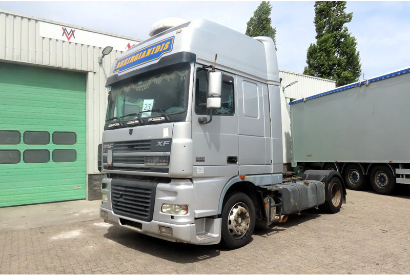 DAF XF 95.480 EURO 4 ! Royal Truck! Manual gearbox - Cabeza tractora: foto 1 DAF XF 95.480 EURO 4 ! Royal Truck! Manual gearbox - Cabeza tractora: foto 1