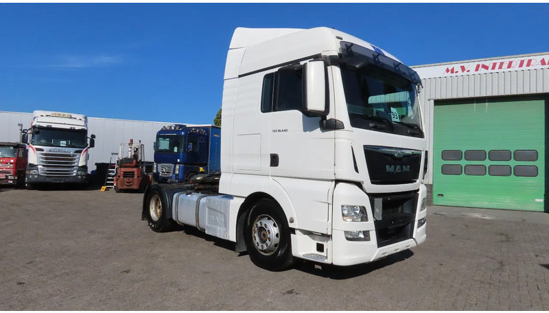 Cabeza tractora MAN TGX 14.440 RETARDER, 2 tanks, GREAT CONDITION!: foto 1