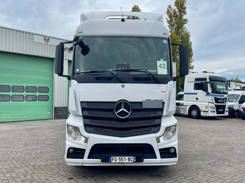 Mercedes-Benz Actros 1845 vin: WDF9634031C008330 , 2 tanks, France clean truck - Cabeza tractora: foto 4 Mercedes-Benz Actros 1845 vin: WDF9634031C008330 , 2 tanks, France clean truck - Cabeza tractora: foto 4