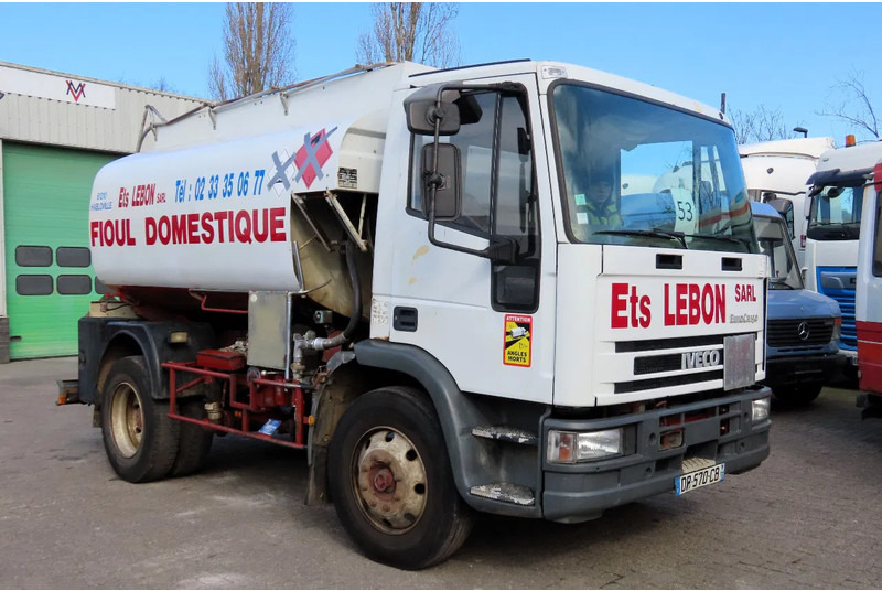 Iveco Eurocargo FUEL (DIESEL/PETROL) 8000 LITERS, COMP: 3500L,1000L, 3500L - Camión cisterna, Camión grúa: foto 2 Iveco Eurocargo FUEL (DIESEL/PETROL) 8000 LITERS, COMP: 3500L,1000L, 3500L - Camión cisterna, Camión grúa: foto 2