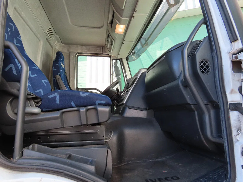 Camión caja cerrada Iveco Stralis 310 8 meter box! Retarder, Great condition!: foto 18