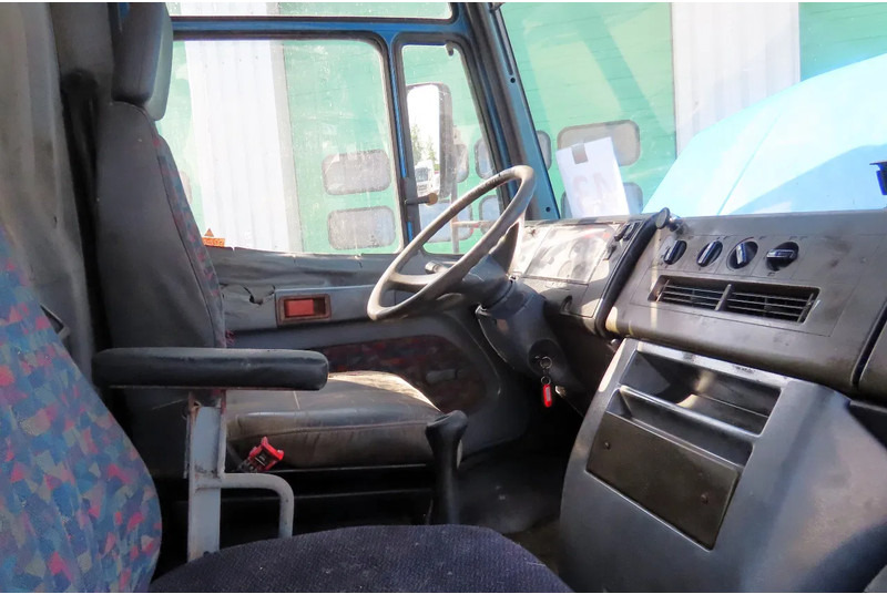 Furgón Mercedes-Benz Vario 812D: foto 13