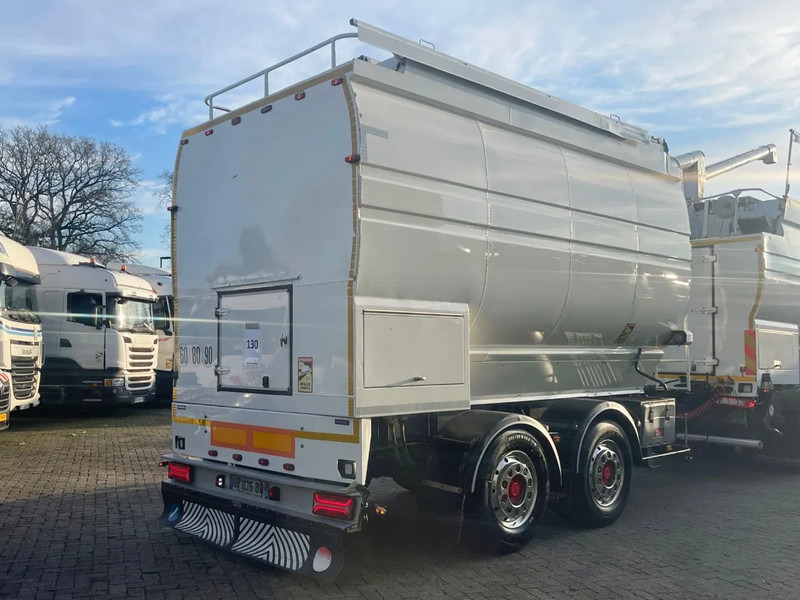 Samro TSCI AUGER / AIR 4 COMPARTMENTS, BPW AXLES - Remolque cisterna: foto 5 Samro TSCI AUGER / AIR 4 COMPARTMENTS, BPW AXLES - Remolque cisterna: foto 5