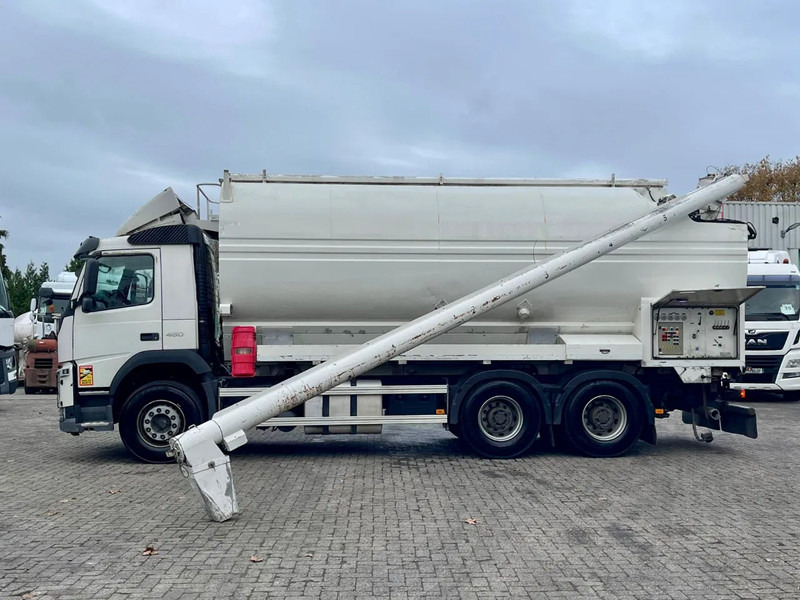 Camión cisterna Volvo FM 460 TSCI, AUGER + AIR, 6x4, Retarder, 5 COMP: foto 11 Camión cisterna Volvo FM 460 TSCI, AUGER + AIR, 6x4, Retarder, 5 COMP: foto 11