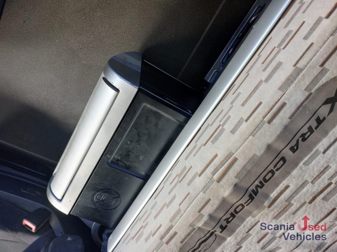 DAF XF 460 FT Space Cab Low deck - Cabeza tractora: foto 2 DAF XF 460 FT Space Cab Low deck - Cabeza tractora: foto 2