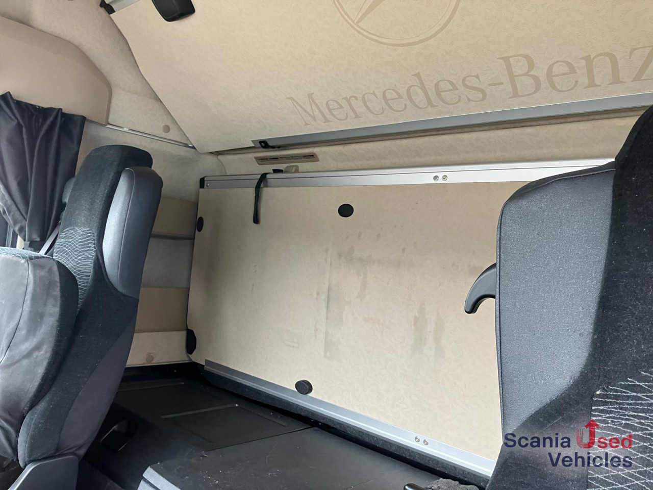 MERCEDES-BENZ Actros 1848 Retarder Blatt/Luft Retarder! - Cabeza tractora: foto 4 MERCEDES-BENZ Actros 1848 Retarder Blatt/Luft Retarder! - Cabeza tractora: foto 4