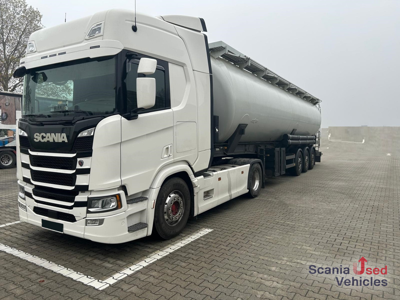 SCANIA R 500 A4x2NB Highline GHH Kompressor + Spitzer - Cabeza tractora: foto 1 SCANIA R 500 A4x2NB Highline GHH Kompressor + Spitzer - Cabeza tractora: foto 1