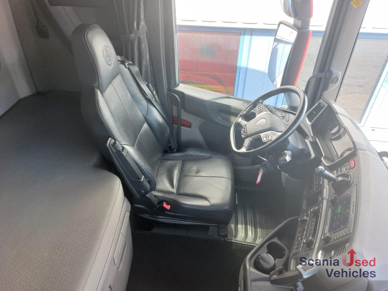 SCANIA S 450 A4x2NB Highline Voll-Luftfederung Leder - Cabeza tractora: foto 2 SCANIA S 450 A4x2NB Highline Voll-Luftfederung Leder - Cabeza tractora: foto 2