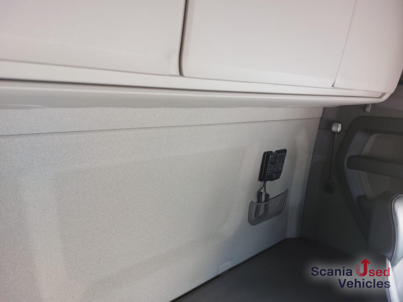 SCANIA S 450 A4x2NB Highline Voll-Luftfederung Leder - Cabeza tractora: foto 3 SCANIA S 450 A4x2NB Highline Voll-Luftfederung Leder - Cabeza tractora: foto 3