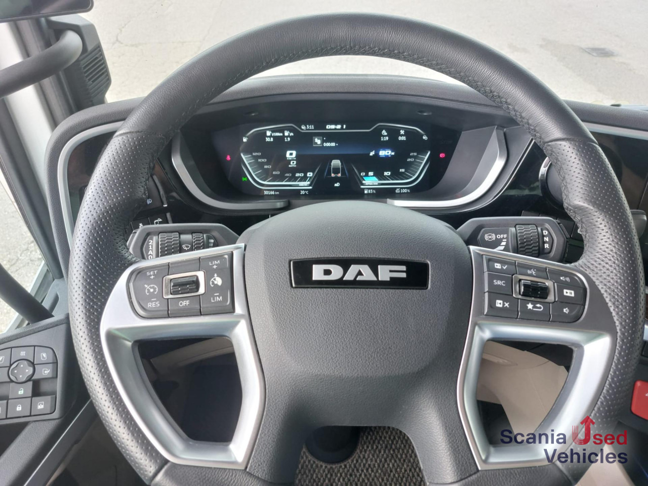 Camión caja abierta, Camión grúa DAF XG 530 FAN 6x2-4 PALFINGER PK 22002-EH D: foto 12