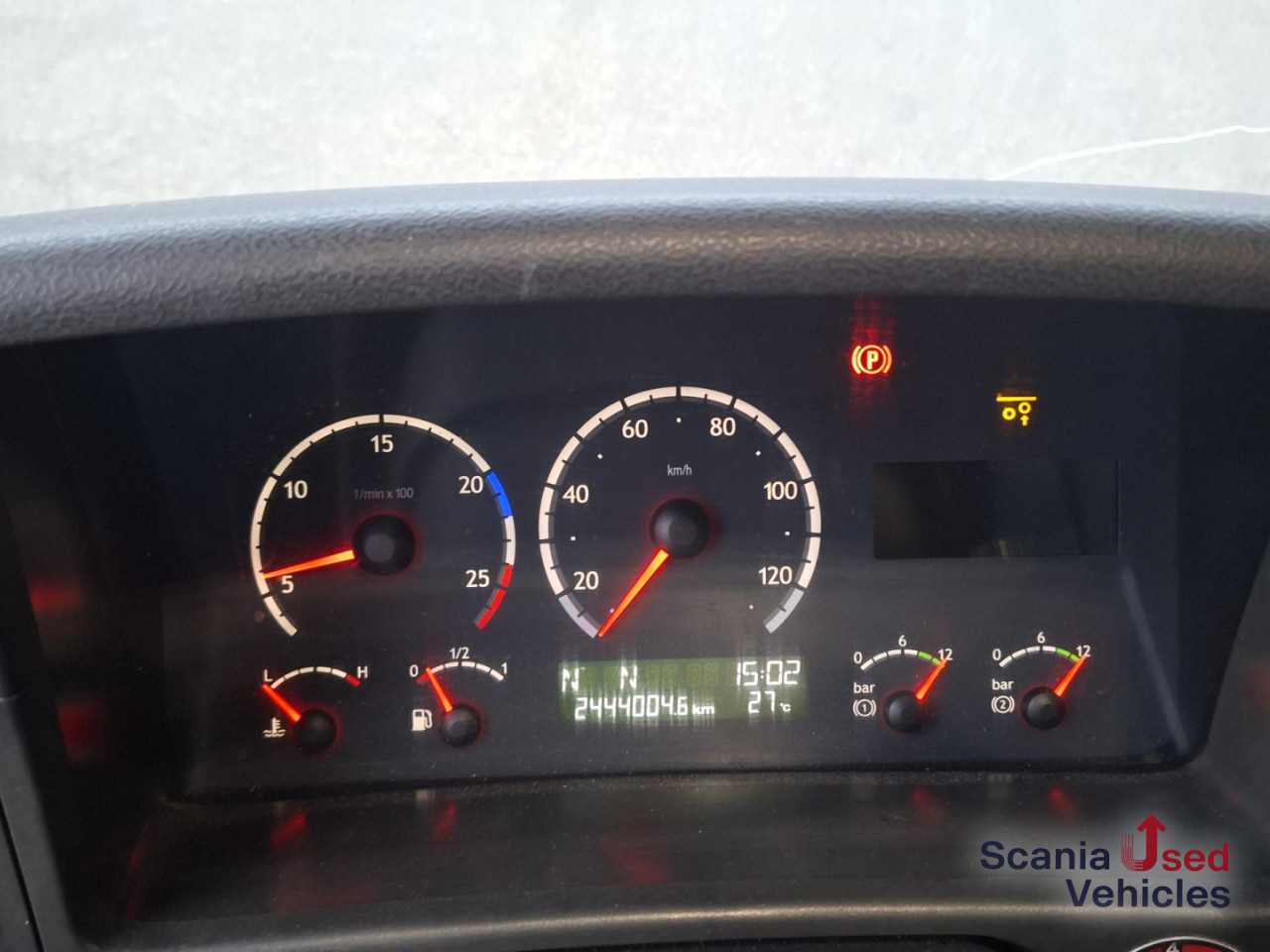 SCANIA R 420 LB6x2MNB Analog Tacho Rohrbahnen Komplettzug - Furgoneta frigorifica: foto 4 SCANIA R 420 LB6x2MNB Analog Tacho Rohrbahnen Komplettzug - Furgoneta frigorifica: foto 4