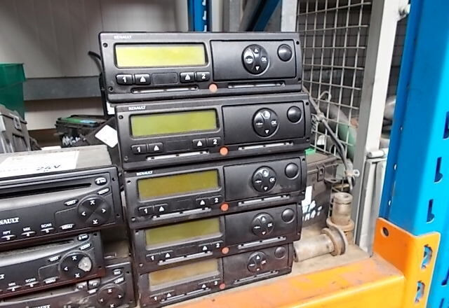 Renault MAGNUM DXI, PREMIUM DXI - Tacógrafo para Camión: foto 1 Renault MAGNUM DXI, PREMIUM DXI - Tacógrafo para Camión: foto 1