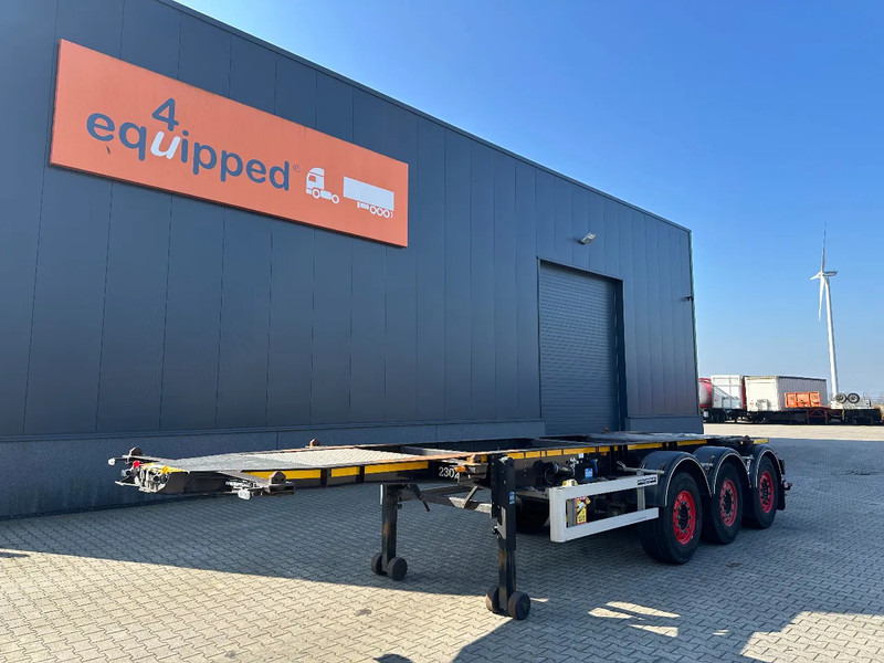 Burg 20FT ADR (EX/II, EX/III, FL, AT), empty weight: 3.690kg, SAF INTRADISC, 2x liftaxle, ALCOA, NL-Chassis - Semirremolque portacontenedore/ Intercambiable: foto 1 Burg 20FT ADR (EX/II, EX/III, FL, AT), empty weight: 3.690kg, SAF INTRADISC, 2x liftaxle, ALCOA, NL-Chassis - Semirremolque portacontenedore/ Intercambiable: foto 1