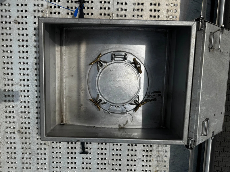 Semirremolque cisterna Indox 37.500L / 1-COMP /4-BAFFELS, ADR, L4BH, INOX, NL, APK/ADR till 10/2025, new SAF axles, ALCOA: foto 11 Semirremolque cisterna Indox 37.500L / 1-COMP /4-BAFFELS, ADR, L4BH, INOX, NL, APK/ADR till 10/2025, new SAF axles, ALCOA: foto 11