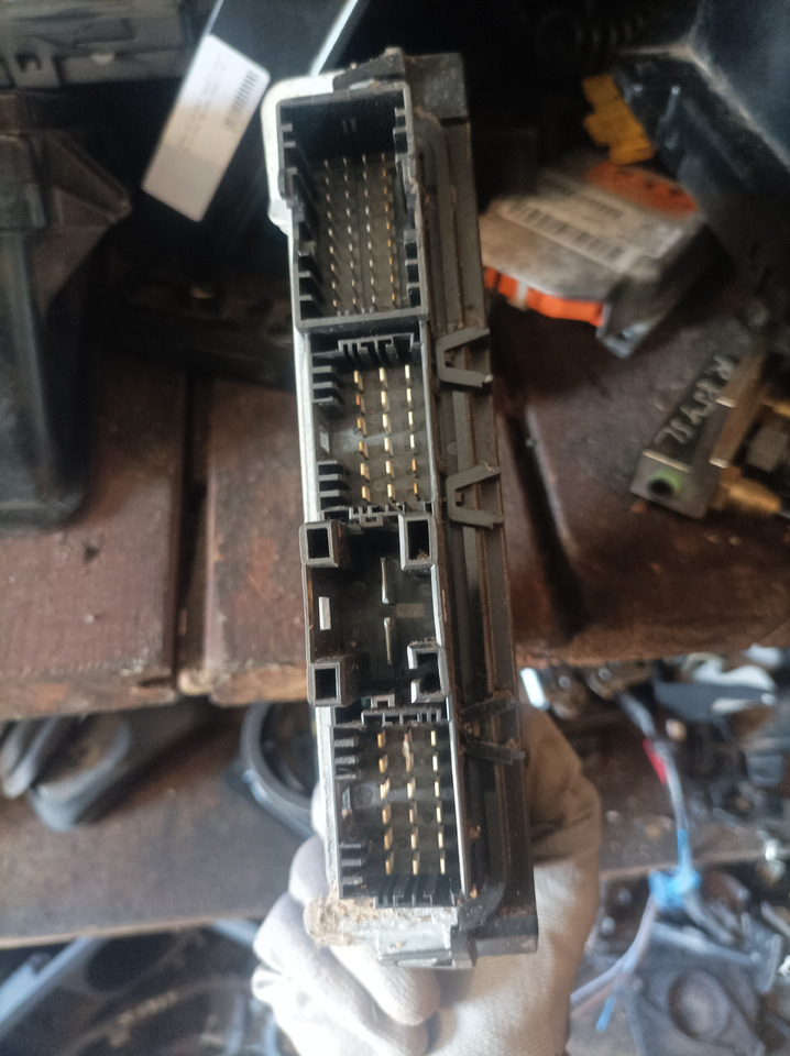 Scania Scania - Unidad de control: foto 2 Scania Scania - Unidad de control: foto 2