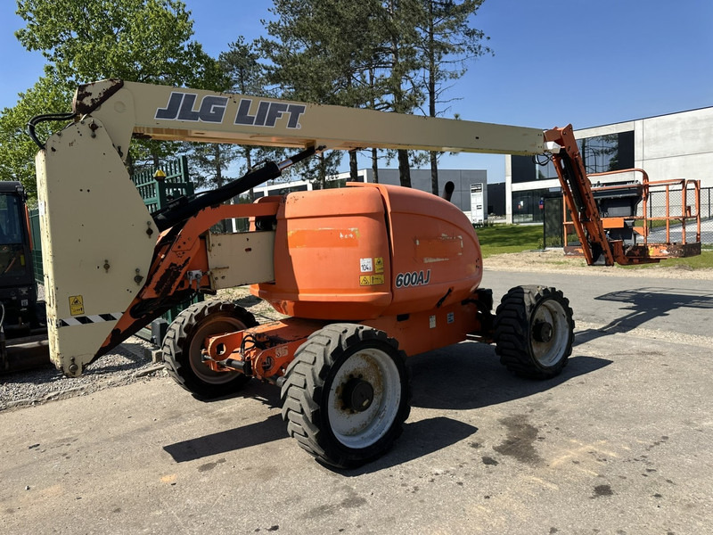 JLG 600AJ 4x4x4 - 20m - 230kg - DIESEL - BE MACHINE - Plataforma elevadora: foto 4 JLG 600AJ 4x4x4 - 20m - 230kg - DIESEL - BE MACHINE - Plataforma elevadora: foto 4