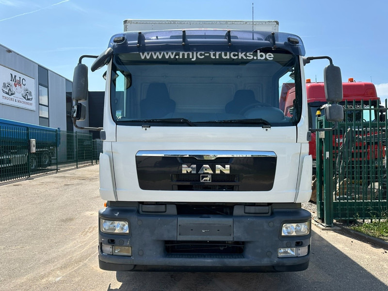 MAN TGM 18.290 CLOSED BOX 8m80 x 2m48 x 2m48 - EURO 5 - AIR SUSP - A/C - TAILLIFT 2000kg - BELGIAN TRUCK - Camión caja cerrada: foto 2 MAN TGM 18.290 CLOSED BOX 8m80 x 2m48 x 2m48 - EURO 5 - AIR SUSP - A/C - TAILLIFT 2000kg - BELGIAN TRUCK - Camión caja cerrada: foto 2