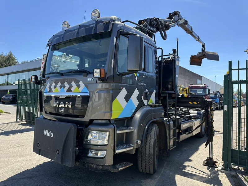 MAN TGS 26.320 6X2-4 BL EEV + CRANE EPSILON Q170Z95TR + GRABBER - LIFT/STEERING AXLE - *266.000km* - NL TRUCK - Camión multibasculante, Camión grúa: foto 4 MAN TGS 26.320 6X2-4 BL EEV + CRANE EPSILON Q170Z95TR + GRABBER - LIFT/STEERING AXLE - *266.000km* - NL TRUCK - Camión multibasculante, Camión grúa: foto 4