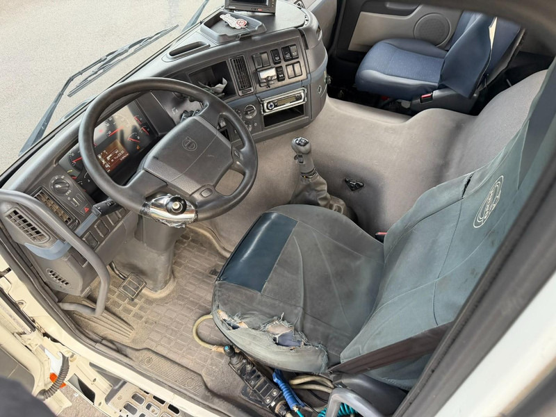 Camión multibasculante, Camión grúa Volvo FM 400 6x2 HOOKLIFT + CRANE PALFINGER PK 15500 B (2x) - 5/6 F - MANUAL - EURO 4 - BE TRUCK: foto 11 Camión multibasculante, Camión grúa Volvo FM 400 6x2 HOOKLIFT + CRANE PALFINGER PK 15500 B (2x) - 5/6 F - MANUAL - EURO 4 - BE TRUCK: foto 11