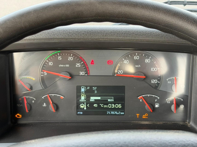 Camión multibasculante, Camión grúa Volvo FM 400 6x2 HOOKLIFT + CRANE PALFINGER PK 15500 B (2x) - 5/6 F - MANUAL - EURO 4 - BE TRUCK: foto 13 Camión multibasculante, Camión grúa Volvo FM 400 6x2 HOOKLIFT + CRANE PALFINGER PK 15500 B (2x) - 5/6 F - MANUAL - EURO 4 - BE TRUCK: foto 13