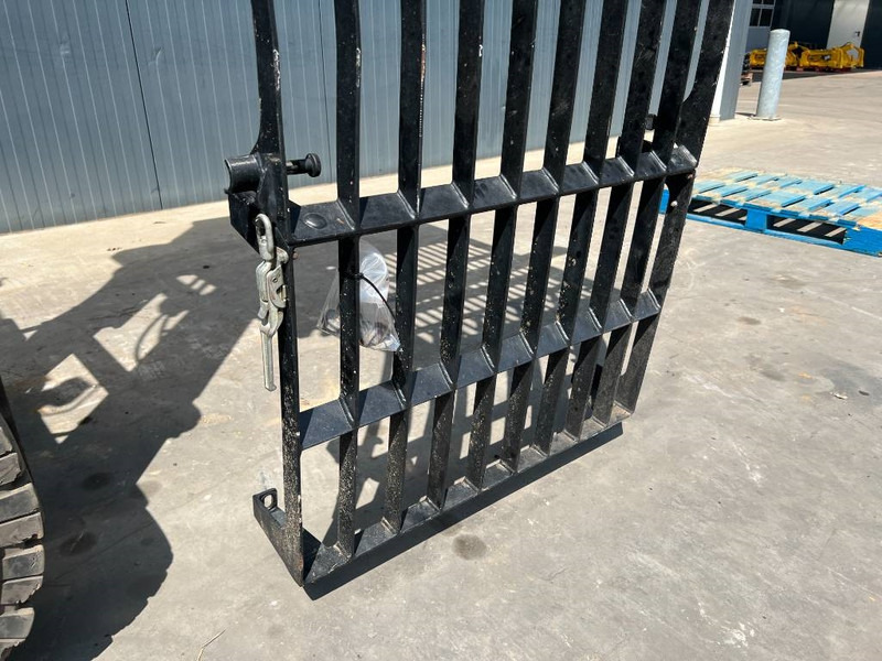 Cat 313E / 320F / 323E / 325F / 329E / 330F / 336E / 3 - Cabina e interior para Maquinaria de construcción: foto 4 Cat 313E / 320F / 323E / 325F / 329E / 330F / 336E / 3 - Cabina e interior para Maquinaria de construcción: foto 4