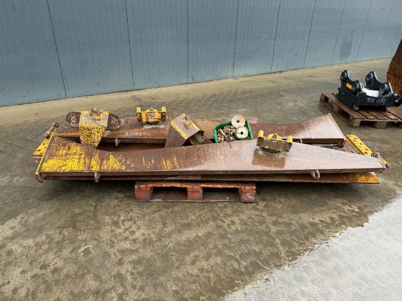 Cat 730 - Trampilla elevadora para Maquinaria de construcción: foto 2 Cat 730 - Trampilla elevadora para Maquinaria de construcción: foto 2