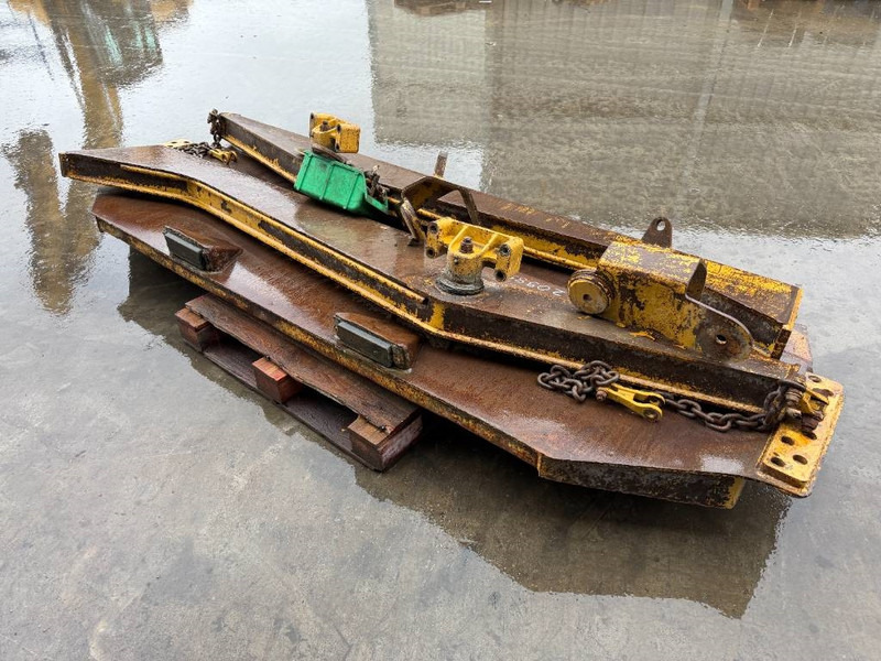 Cat 730 - Trampilla elevadora para Maquinaria de construcción: foto 4 Cat 730 - Trampilla elevadora para Maquinaria de construcción: foto 4