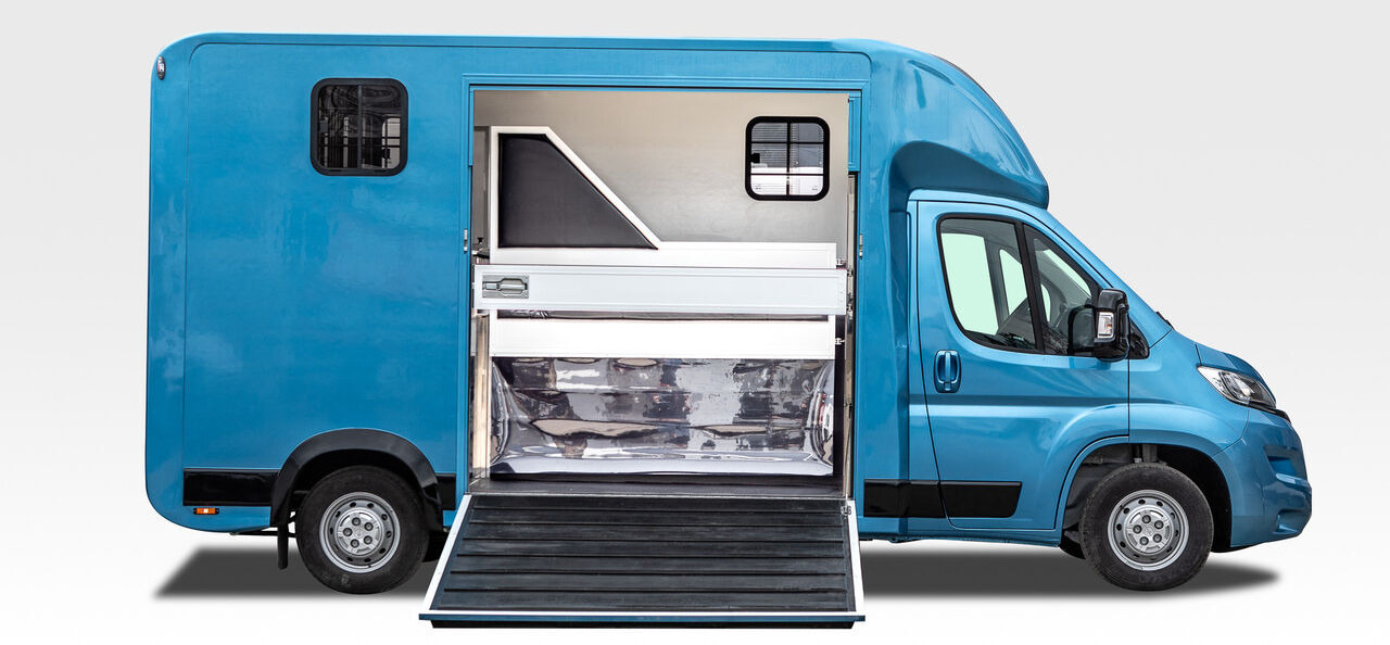 Camión para caballos nuevo Opel Bannert Koniowoz / Horse Truck / In Stock: foto 9