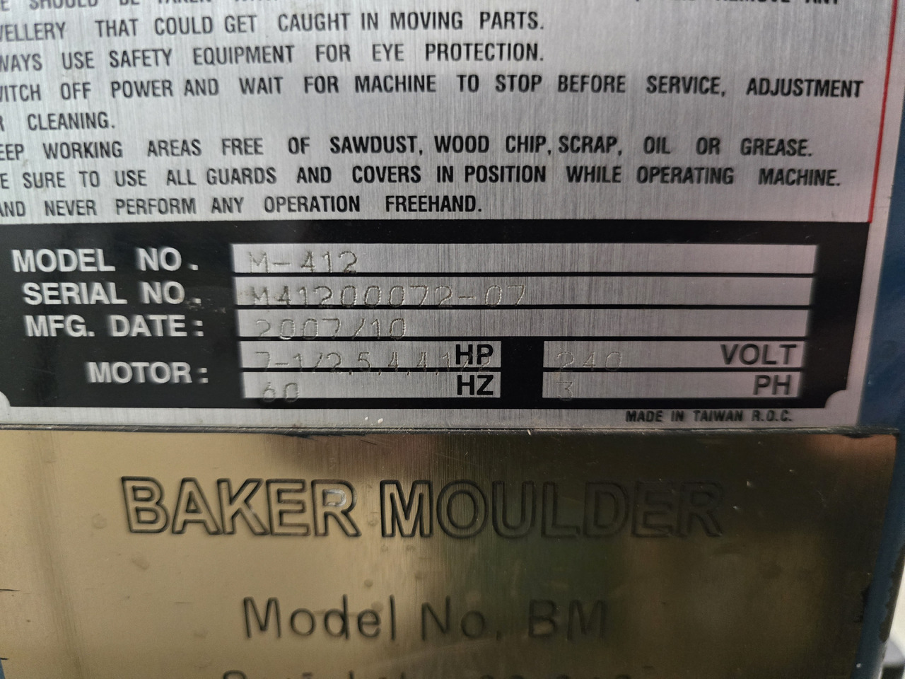 BAKER M-412 - Máquina herramienta: foto 4 BAKER M-412 - Máquina herramienta: foto 4