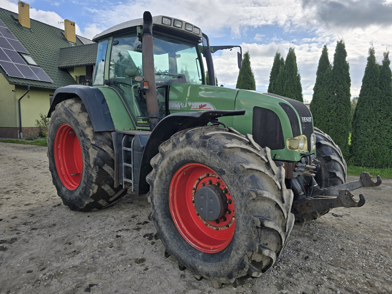 FENDT Favorit 926 VARIO - Tractor: foto 1 FENDT Favorit 926 VARIO - Tractor: foto 1