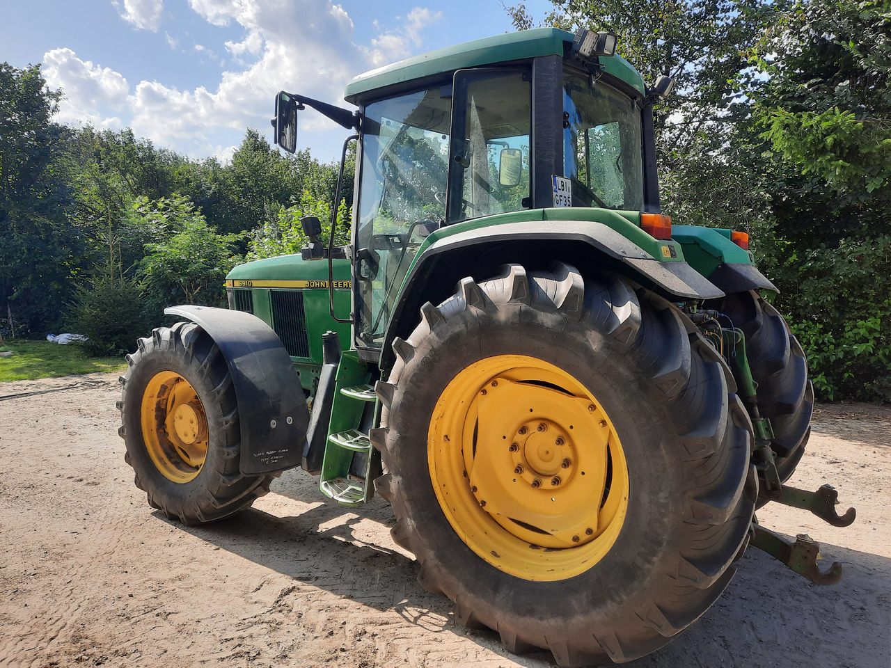 JOHN DEERE 6910 - Tractor: foto 1 JOHN DEERE 6910 - Tractor: foto 1
