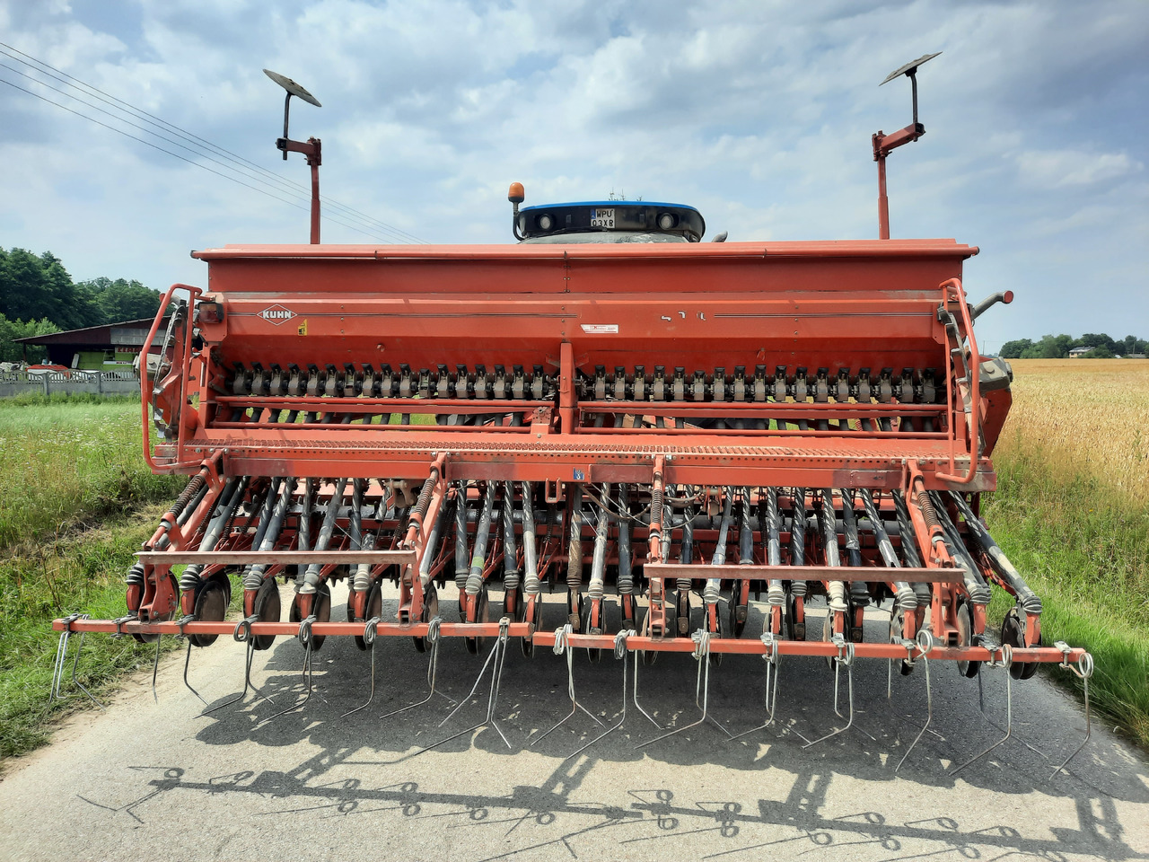 KUHN HR4003D INTEGRA 4000 - Combinado de siembra: foto 4 KUHN HR4003D INTEGRA 4000 - Combinado de siembra: foto 4