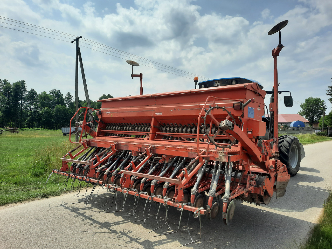KUHN HR4003D INTEGRA 4000 - Combinado de siembra: foto 5 KUHN HR4003D INTEGRA 4000 - Combinado de siembra: foto 5