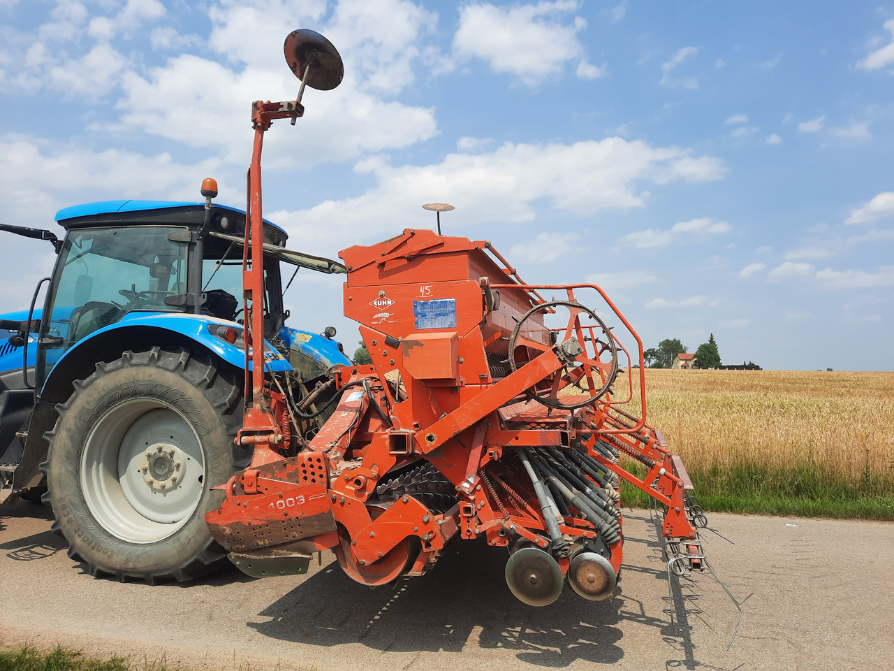 KUHN HR4003D INTEGRA 4000 - Combinado de siembra: foto 1 KUHN HR4003D INTEGRA 4000 - Combinado de siembra: foto 1
