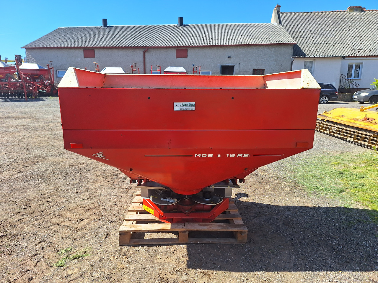KUHN MDS935 - Esparcidor de fertilizantes: foto 2 KUHN MDS935 - Esparcidor de fertilizantes: foto 2