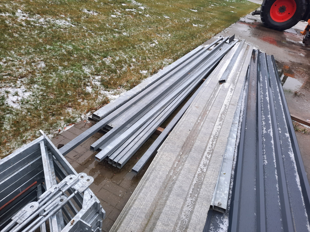 Konstrukcja hali / wiaty stalowej 8 m x 5 m (40 m2) ocynkowana NOWA - Equipo de construcción: foto 4 Konstrukcja hali / wiaty stalowej 8 m x 5 m (40 m2) ocynkowana NOWA - Equipo de construcción: foto 4