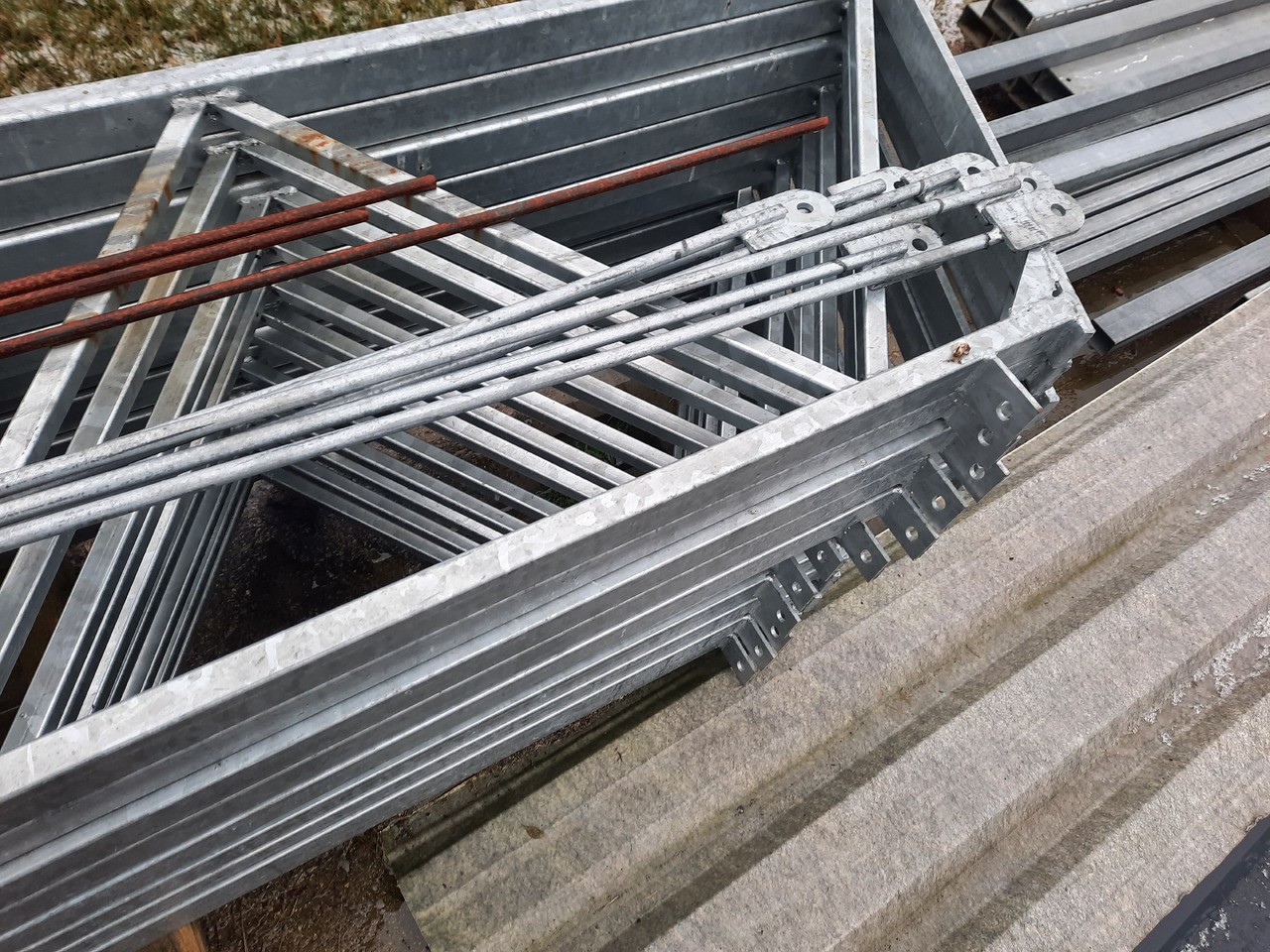 Konstrukcja hali / wiaty stalowej 8 m x 5 m (40 m2) ocynkowana NOWA - Equipo de construcción: foto 5 Konstrukcja hali / wiaty stalowej 8 m x 5 m (40 m2) ocynkowana NOWA - Equipo de construcción: foto 5