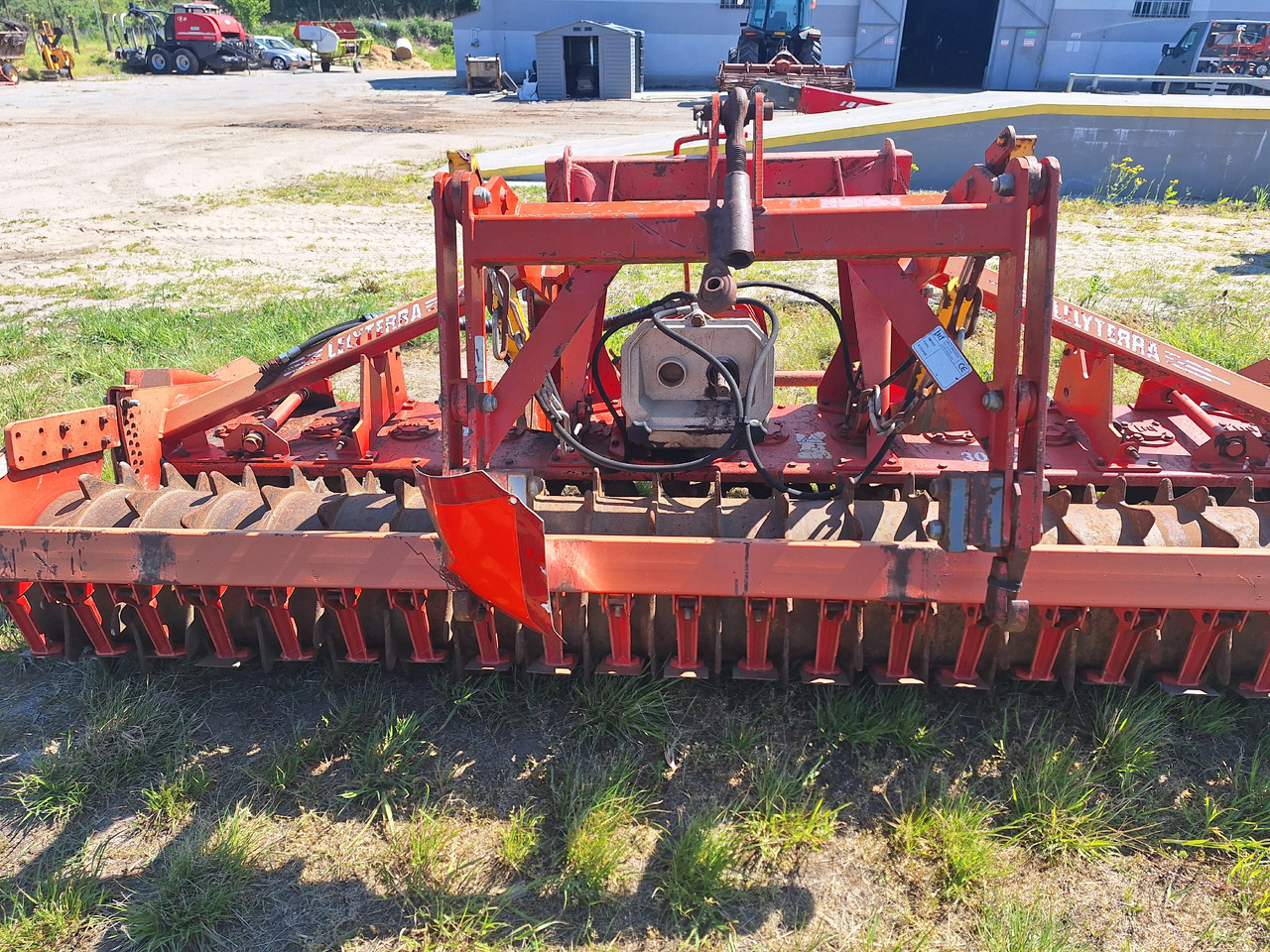 LELY FRANCE AH523 - Grada: foto 4 LELY FRANCE AH523 - Grada: foto 4