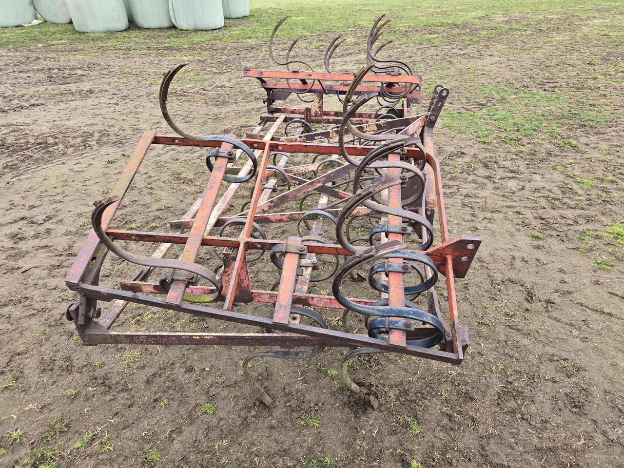 MASSEY-FERGUSON 4-25 MASSEY-FERGUSON 4-25 - Cultivador: foto 4 MASSEY-FERGUSON 4-25 MASSEY-FERGUSON 4-25 - Cultivador: foto 4