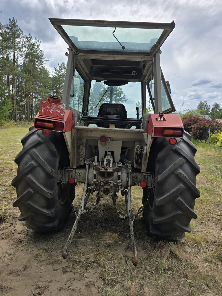 MASSEY-FERGUSON MF 560 - Tractor: foto 4 MASSEY-FERGUSON MF 560 - Tractor: foto 4