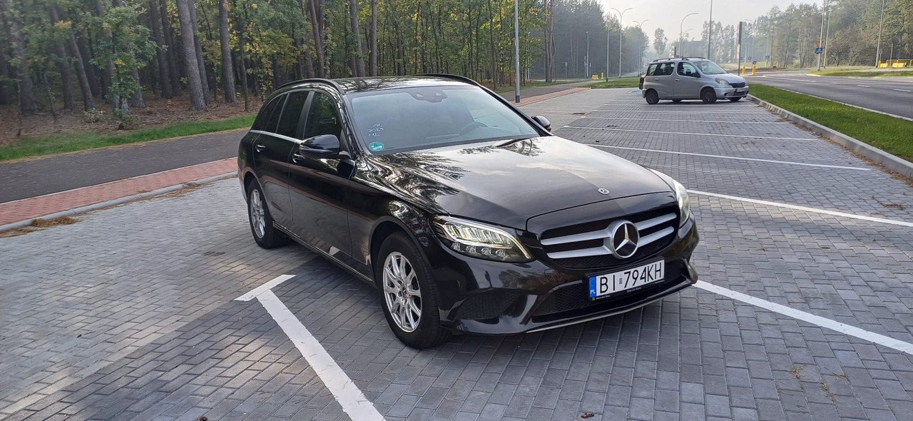 MERCEDES-BENZ C 200 D (W205) - Coche: foto 1 MERCEDES-BENZ C 200 D (W205) - Coche: foto 1