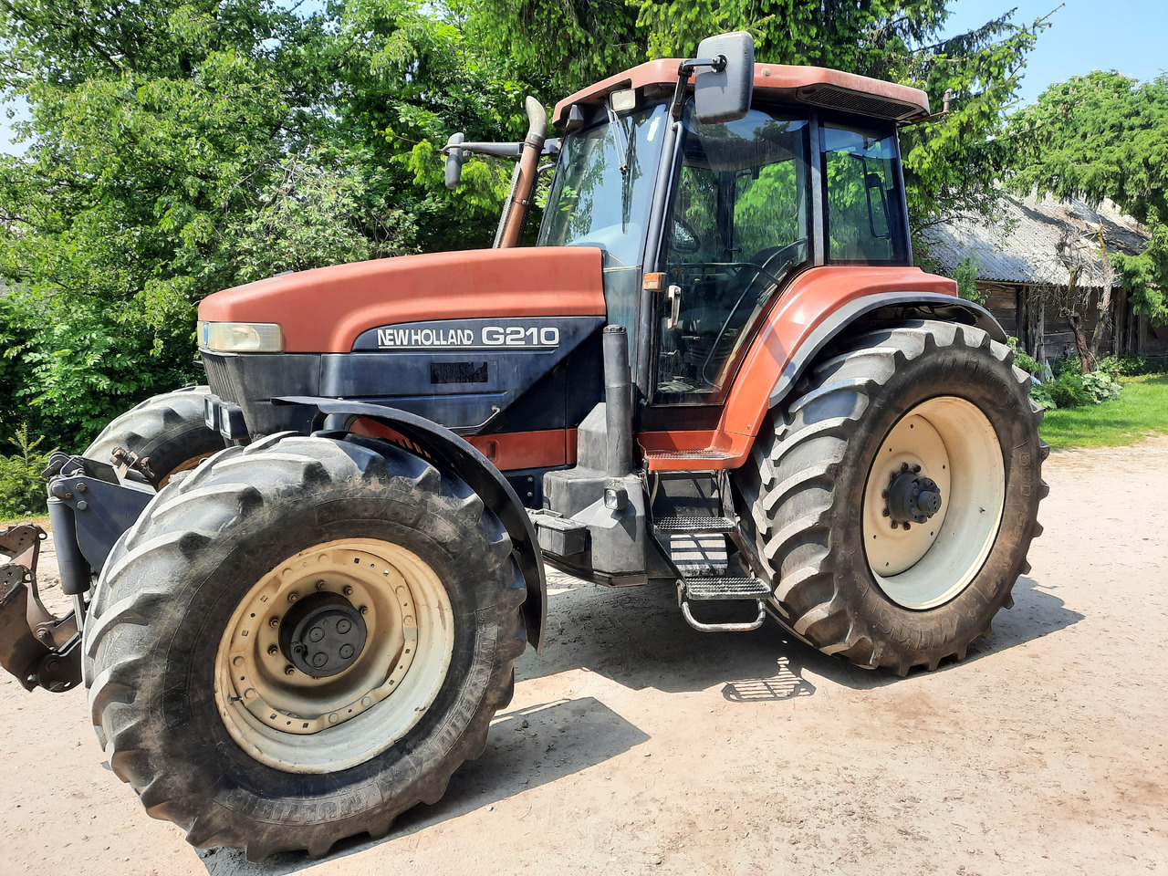 NEW HOLLAND G210 - Tractor: foto 5 NEW HOLLAND G210 - Tractor: foto 5