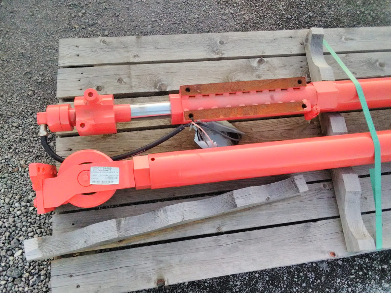 SANDVIK BG01194489 - Cilindro hidráulico para Maquinaria de construcción: foto 4 SANDVIK BG01194489 - Cilindro hidráulico para Maquinaria de construcción: foto 4