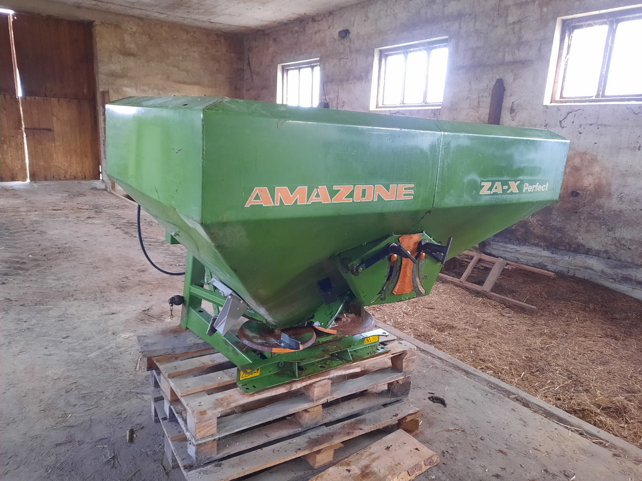 Amazone ZA-X Perfect 1200 - Esparcidor de fertilizantes: foto 4 Amazone ZA-X Perfect 1200 - Esparcidor de fertilizantes: foto 4