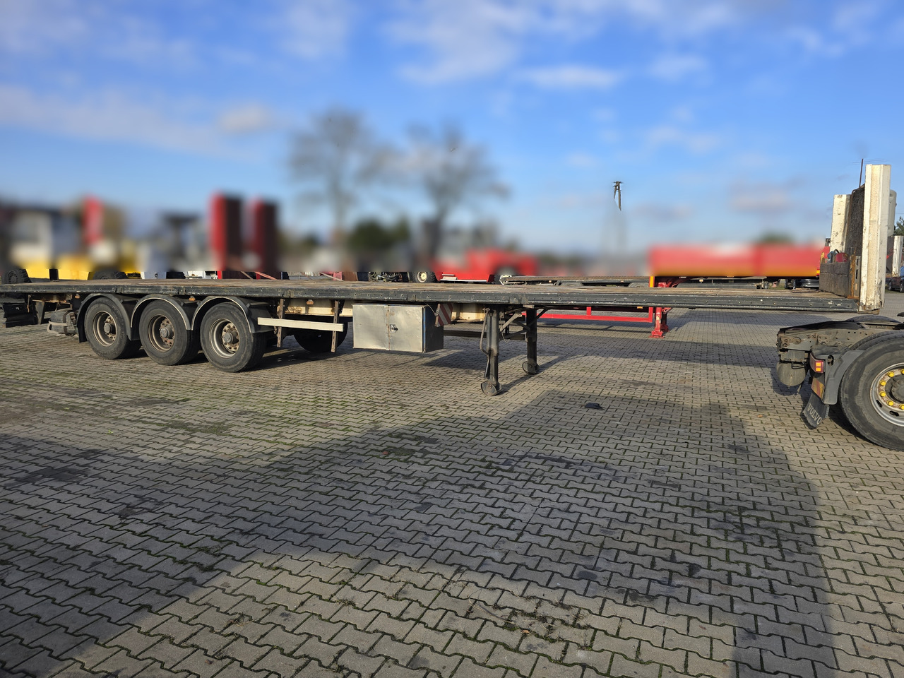 Fruehauf TX 34CW - Semirremolque plataforma/ Caja abierta: foto 3 Fruehauf TX 34CW - Semirremolque plataforma/ Caja abierta: foto 3