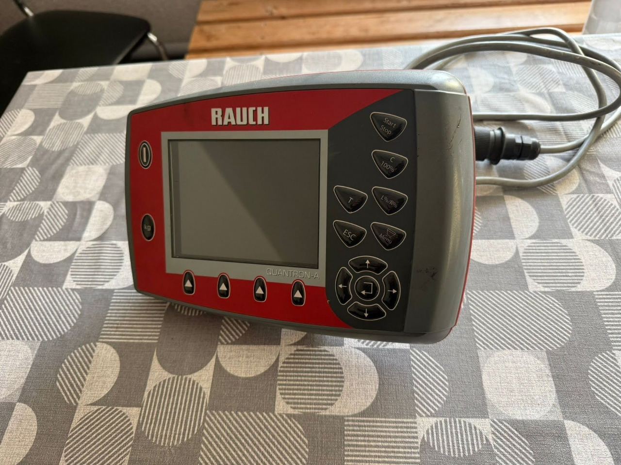 Kuhn Axis M 30.2 Q-V8 - Esparcidor de fertilizantes: foto 2 Kuhn Axis M 30.2 Q-V8 - Esparcidor de fertilizantes: foto 2